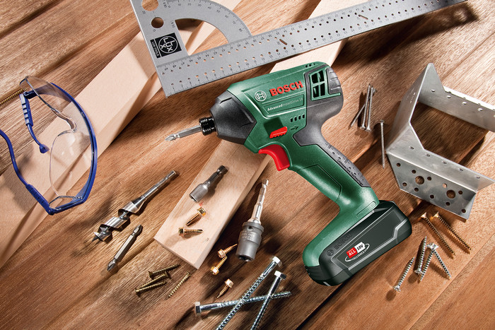Bosch AdvancedImpactDrive 18 (without battery) product in use