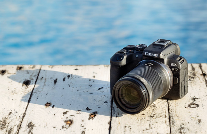 Canon EOS R10 + RF-S 18-150mm f/3.5-6.3 IS STM visual supplier