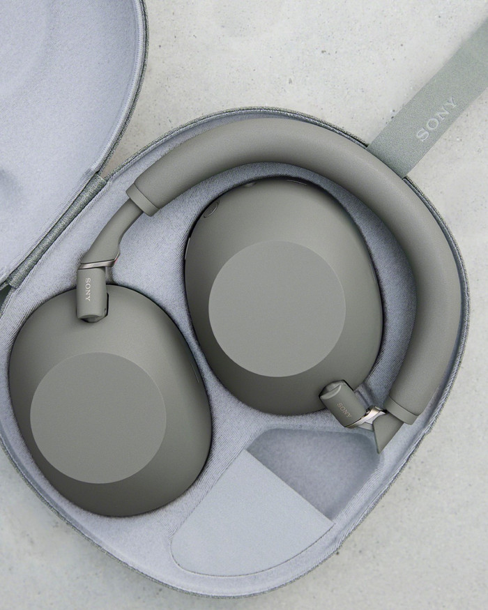 Sony WH1000XM6 Groen product in gebruik