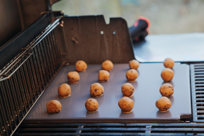 Weber Crafted Glazed Pizza Stone null