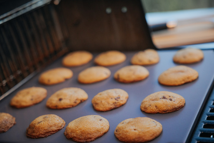 Weber Crafted Glazed Pizza Stone null