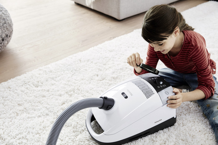 Miele Compact C2 Silence EcoLine Lotus White product in use