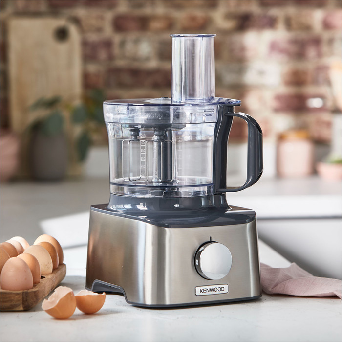 Kenwood MultiPro Compact FDM307SS produkt in gebrauch