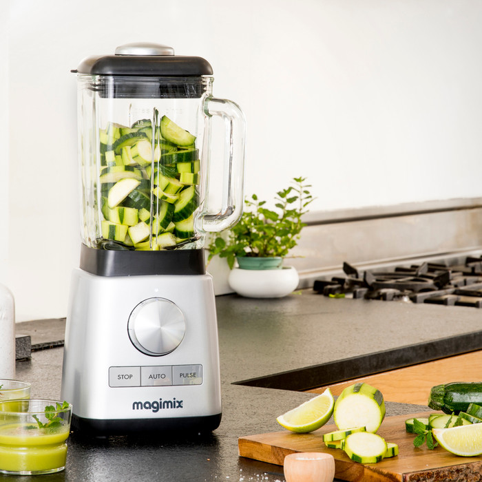 Magimix Power Blender 4 Matte Chrome product in use
