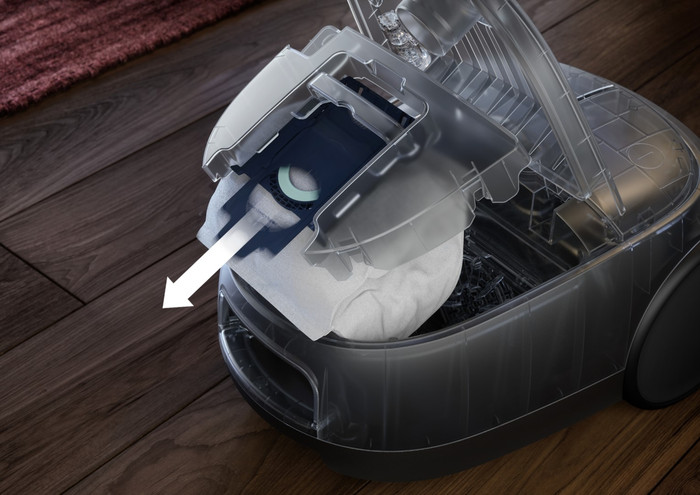 AEG AB61C1OG 6000 Clean product in use