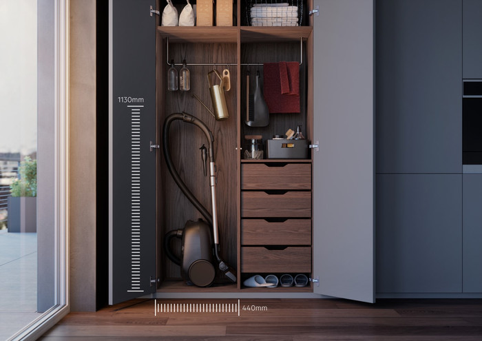 AEG AB61C1OG 6000 Clean product in use