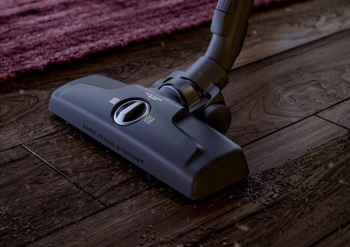 AEG AB61C1OG 6000 Clean product in use
