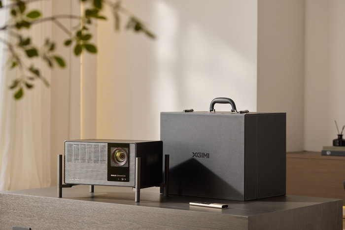 XGIMI Titan Noir product in gebruik