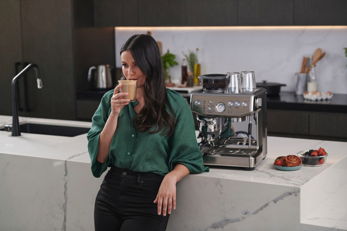 Sage Barista Express Impress Brushed Stainless Steel product in gebruik