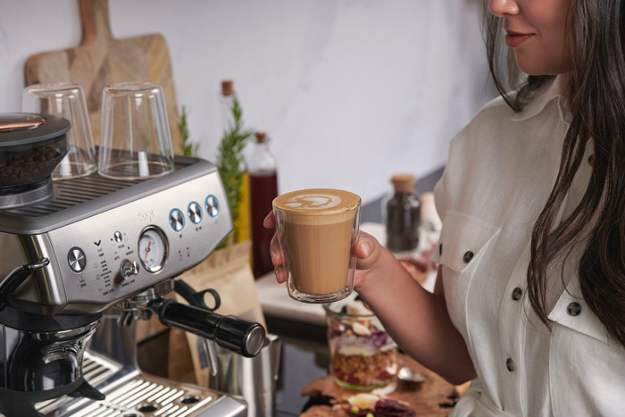 Sage Barista Express Impress Brushed Stainless Steel product in gebruik