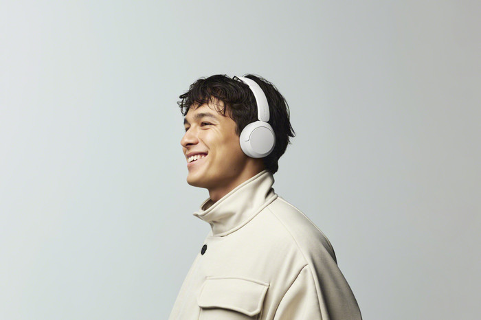 Sony WH-CH535 Wit product in gebruik