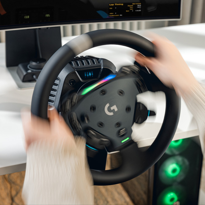 Logitech G RS50 Racing Bundle SE product in gebruik