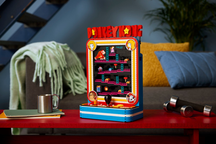 LEGO Super Mario Donkey Kong Arcadekast 72051 detail