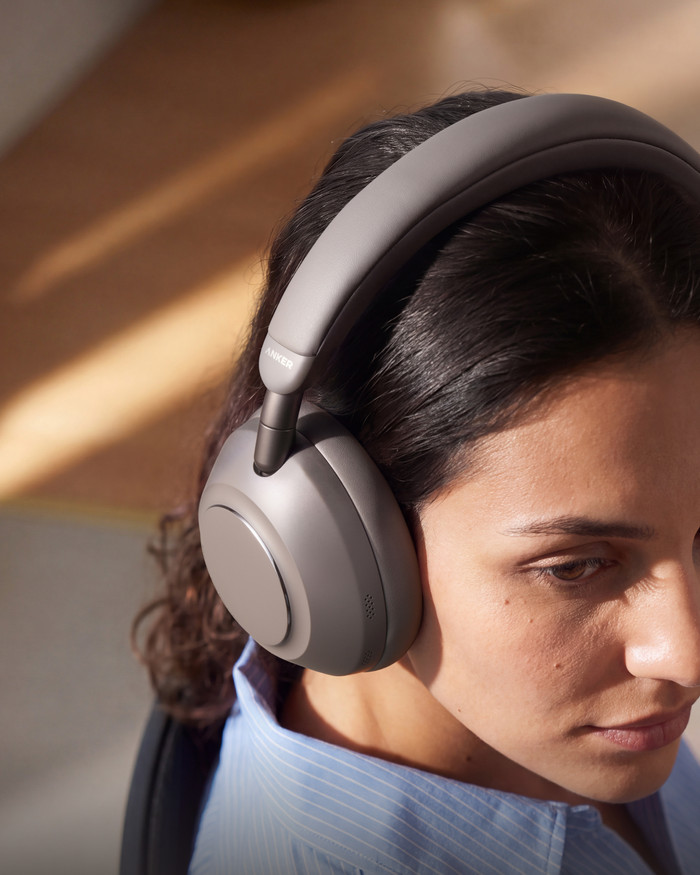 Anker soundcore Space 2 Pro Grijs product in gebruik