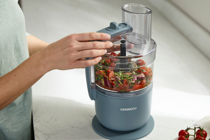 Kenwood MultiPro Go FDP22.130GY product in use