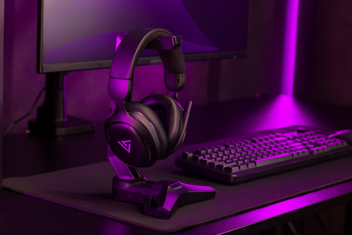 Vortech Prestige Wireless Mechanical Gaming Keyboard QWERTY product in use