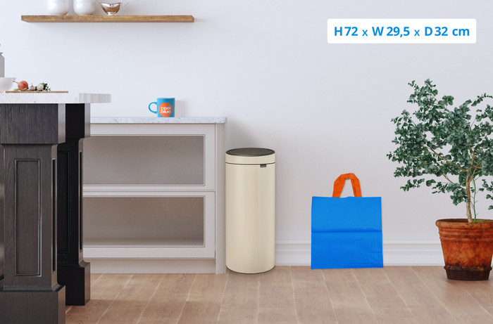 Brabantia Touch Bin 30L Soft Beige visual Coolblue 1