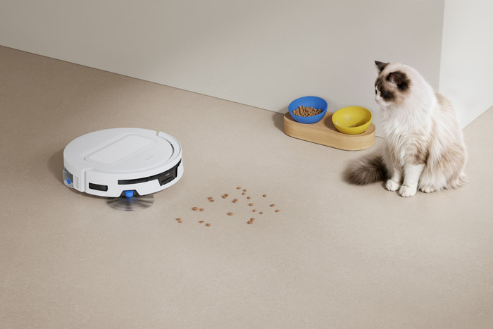 Ecovacs DEEBOT T90 MAX OMNI White product in use