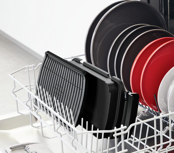 Tefal OptiGrill+ GC7148 + Snacking & Baking accessoire product in gebruik