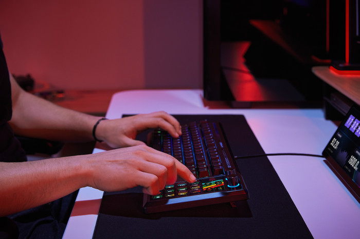 Corsair GALLEON 100 SD Gaming Toetsenbord Qwerty product in gebruik