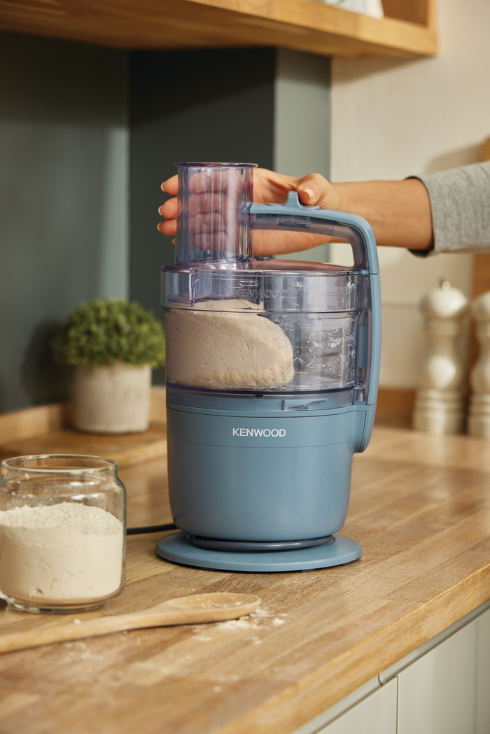 Kenwood Multipro Go FDP23.140GY Storm Grey product in gebruik