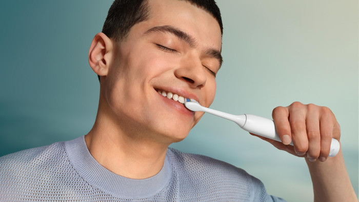 Philips Sonicare 4100 Series HX4044/41 Wit product in gebruik