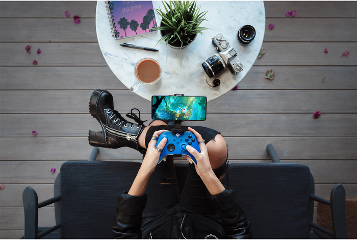 Microsoft Xbox Series X et S Manette Sans Fil Bleu produit à l'usage