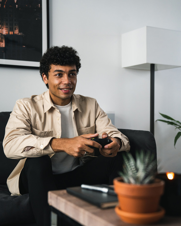 Microsoft Xbox Series X und S Wireless Controller Carbon Schwarz produkt in gebrauch