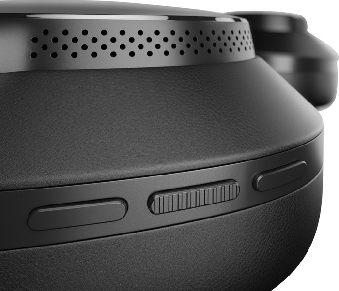 Bowers & Wilkins Px8 Black detail