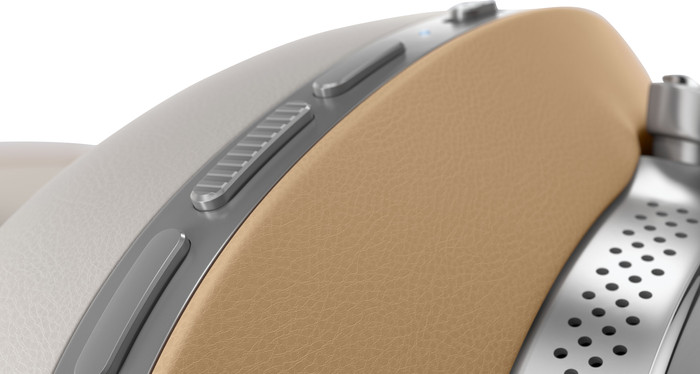 Bowers & Wilkins Px8 Brown detail