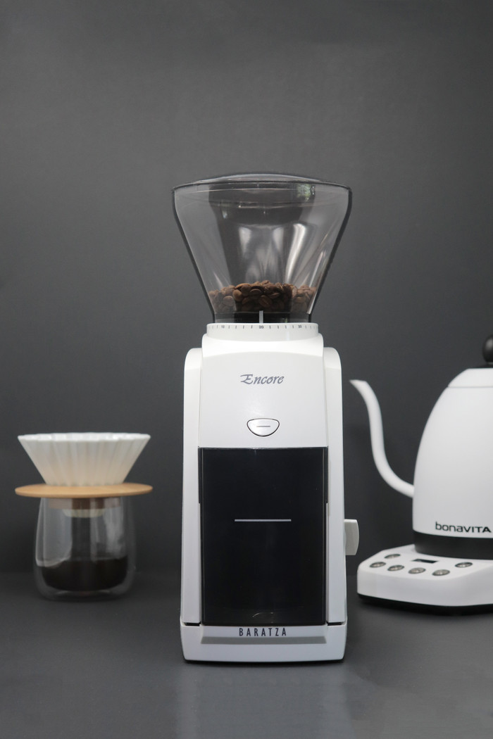 Baratza Encore White product in use