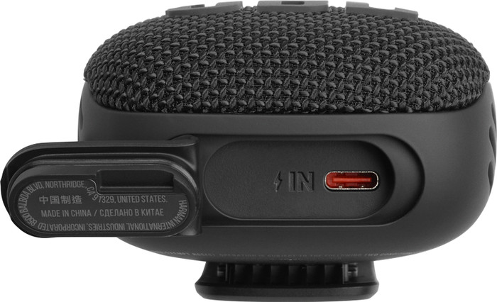JBL Wind3S bottom