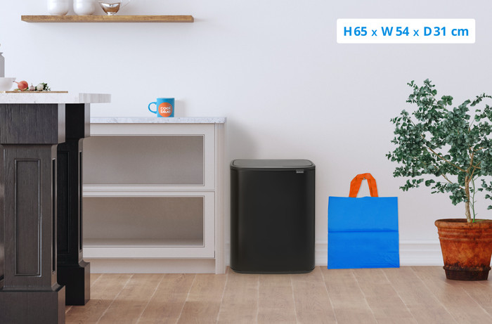 Brabantia Bo Touch Bin 60L Matte Black visual Coolblue 1