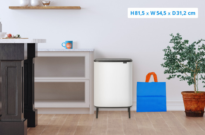 Brabantia Bo Touch Bin Hi Trash Can 60L with Plastic Inner Bucket - White visual Coolblue 1