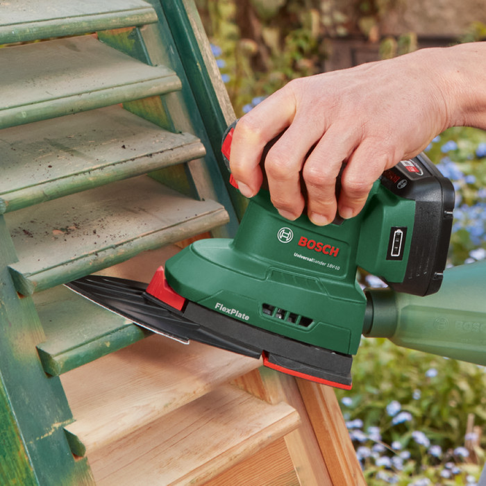 Bosch Universal Sander 18V-10 (zonder accu) product in gebruik