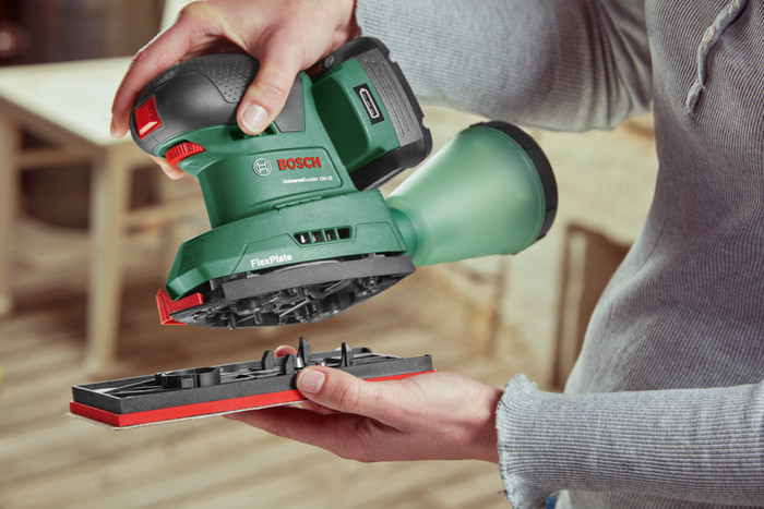 Bosch Universal Sander 18V-10 (zonder accu) product in gebruik