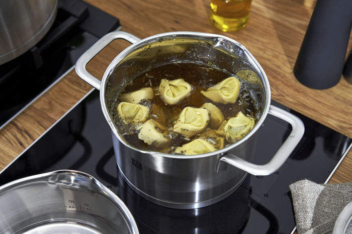 Demeyere Zwilling TrueFlow pannenset product in gebruik
