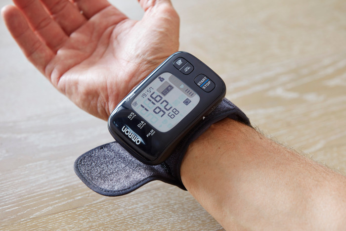 Omron RS7 Intelli IT produit à l'usage