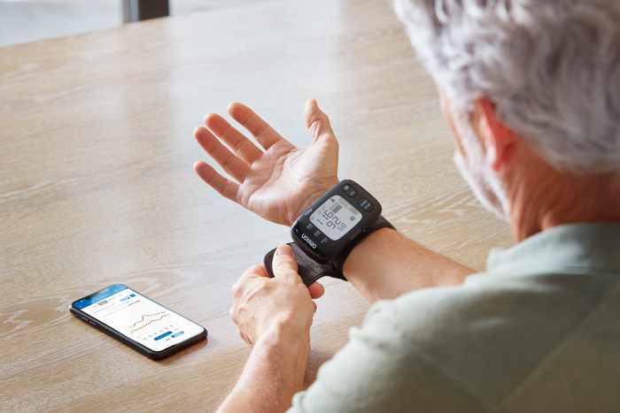 Omron RS7 Intelli IT produit à l'usage