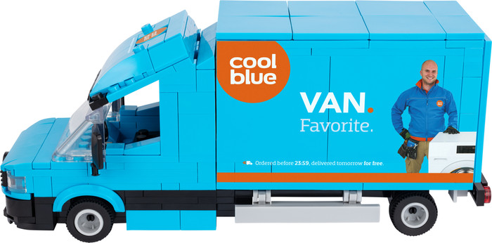 Coolblue Build-a-Bus right side