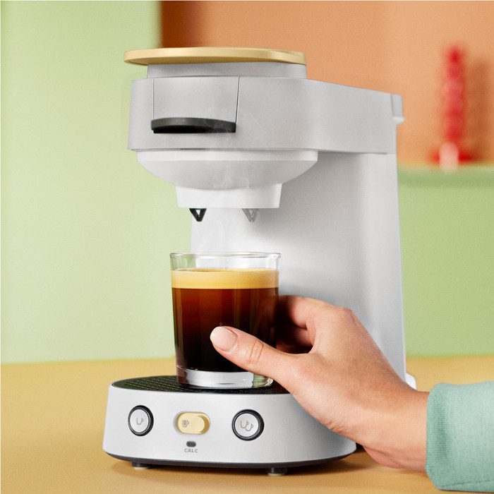 Philips Coffee Pad Machine Senseo Vibe CSA225/50 product in use