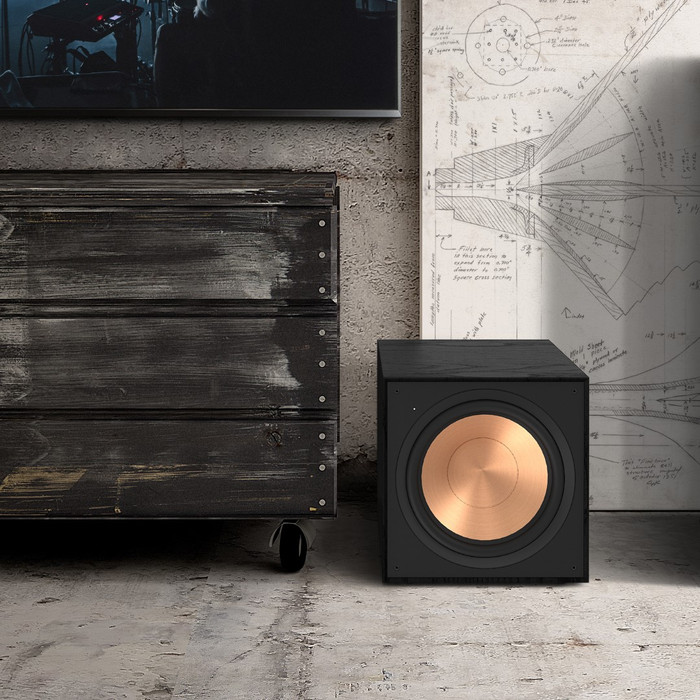 Klipsch R-121SW product in gebruik