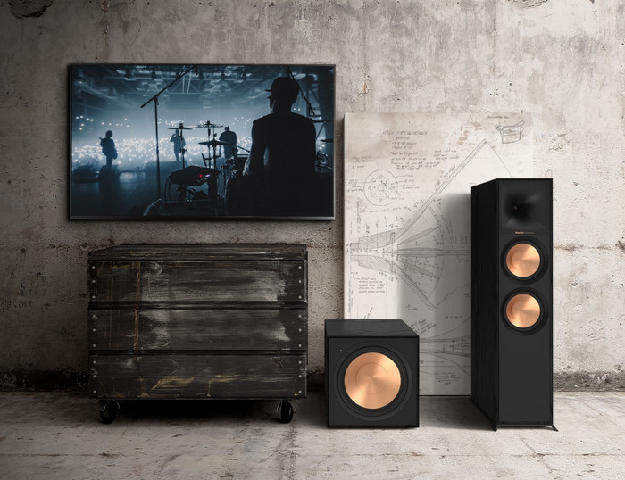 Klipsch R-121SW product in gebruik