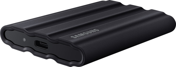 Samsung T7 Shield 4TB Black left side