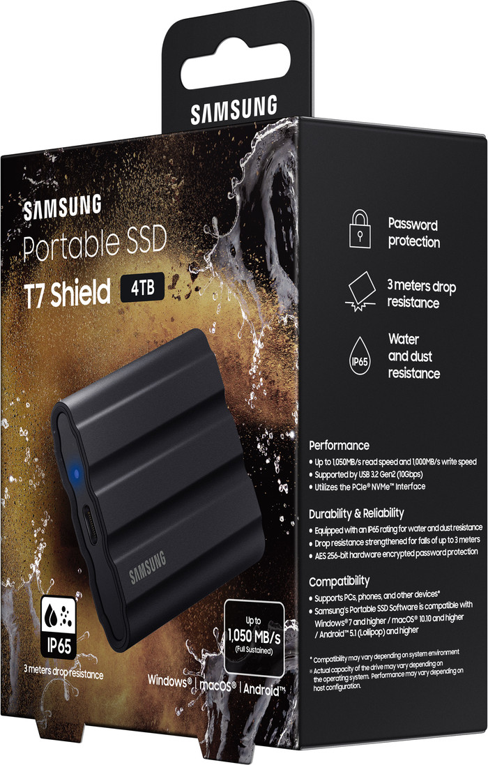 Samsung T7 Shield 4TB Black packaging