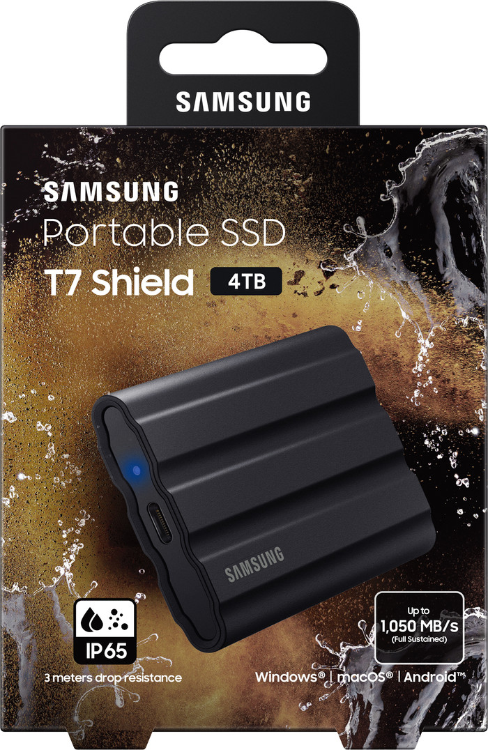 Samsung T7 Shield 4TB Black packaging