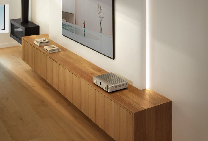 Marantz Cinema 70S Zilver product in gebruik