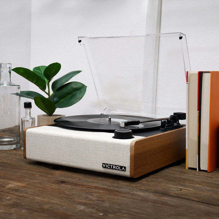 Victrola Eastwood II OAK product in gebruik