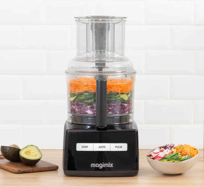 Magimix CS 5200 XL Premium Schwarz produkt in gebrauch