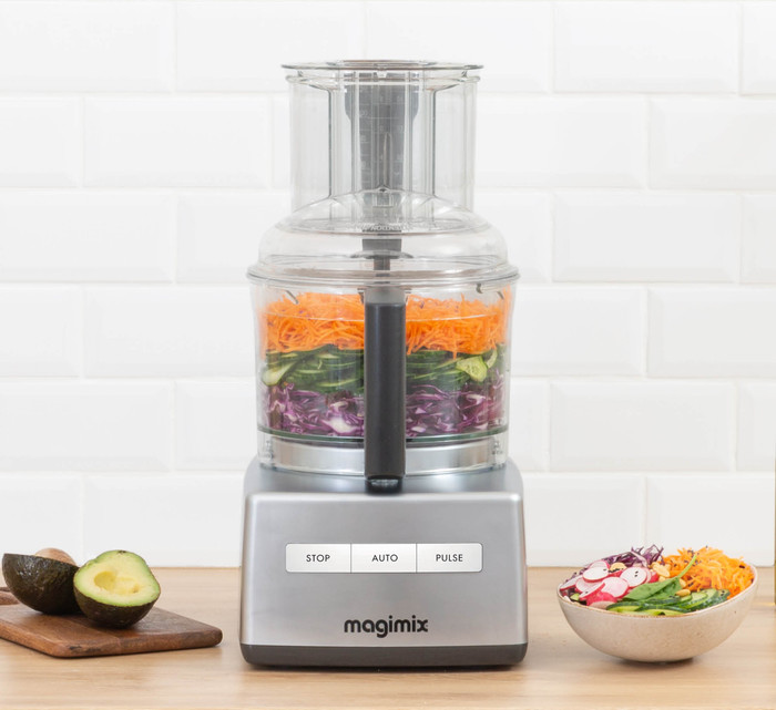 Magimix CS 5200 XL Premium Mattchrom produkt in gebrauch